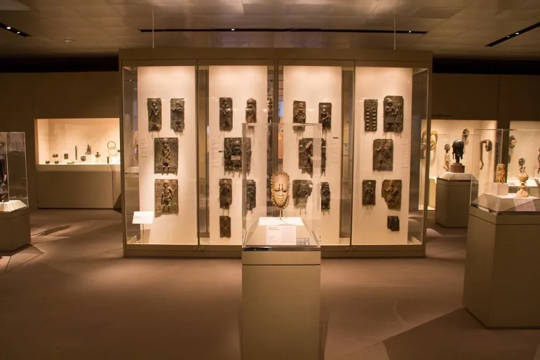 Benin Bronzes on display at the Metropolitan Museum of Art, New York in 2017 [Wikimedia Commons]