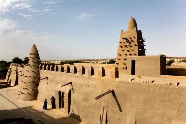 Great Mosque and University of Sankore Madrasah in Timbuktu built by Mansa Musa 1