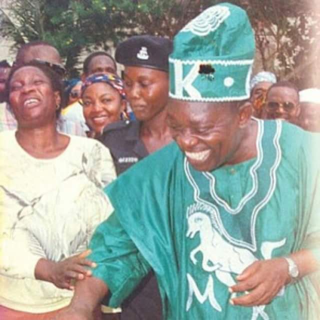 Chief Moshood Abiola of the SDP casts his vote
