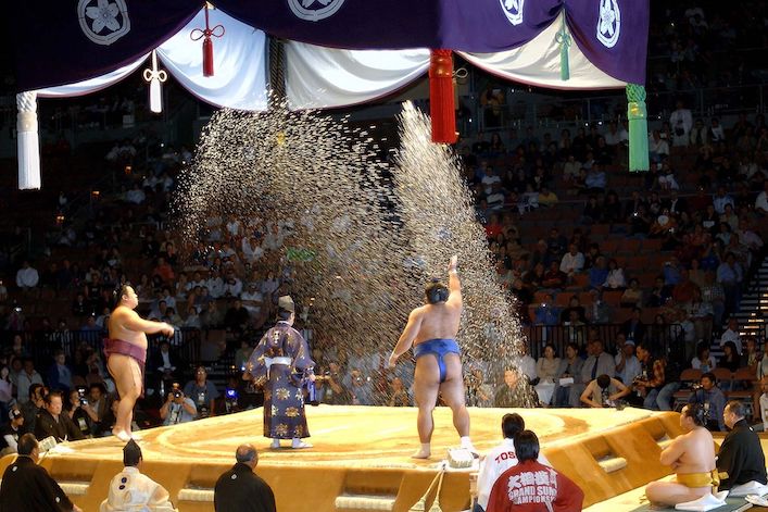 The Significance of Sumo Wrestling Rituals & Traditions